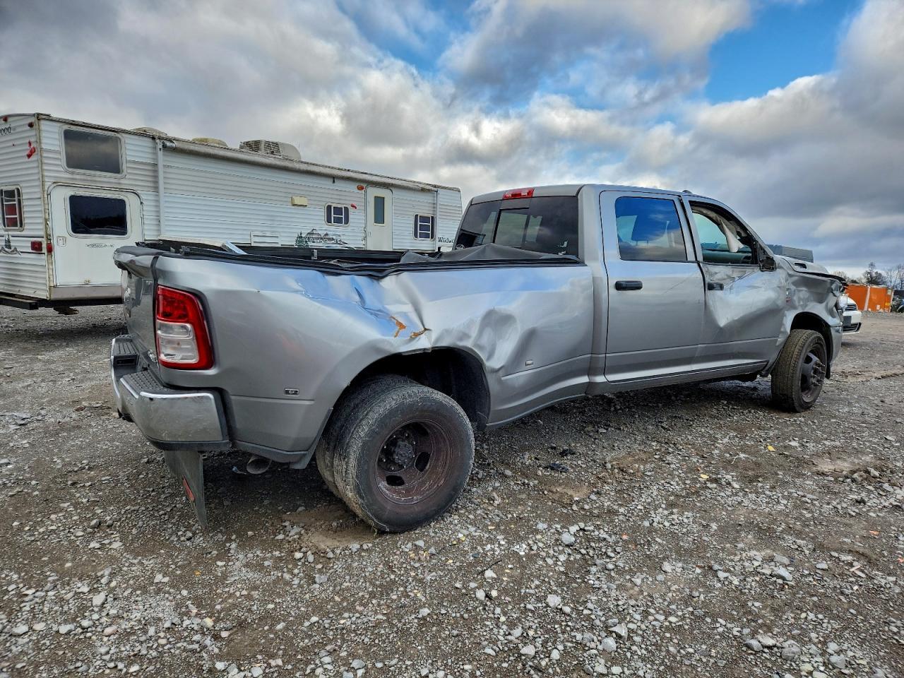 2024 Ram 3500 Tradesman - Image 3