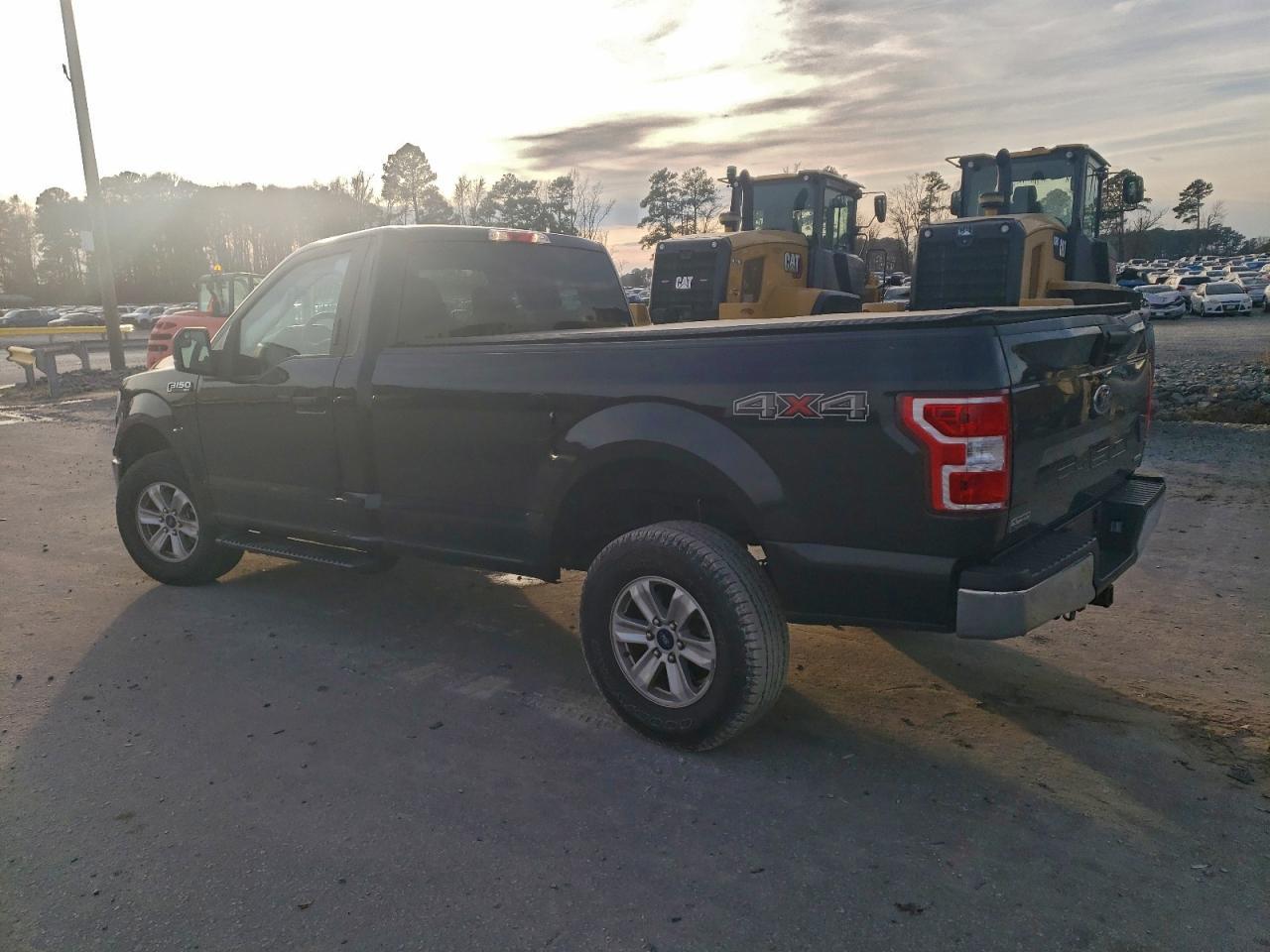 2020 Ford F150 - Фото 2
