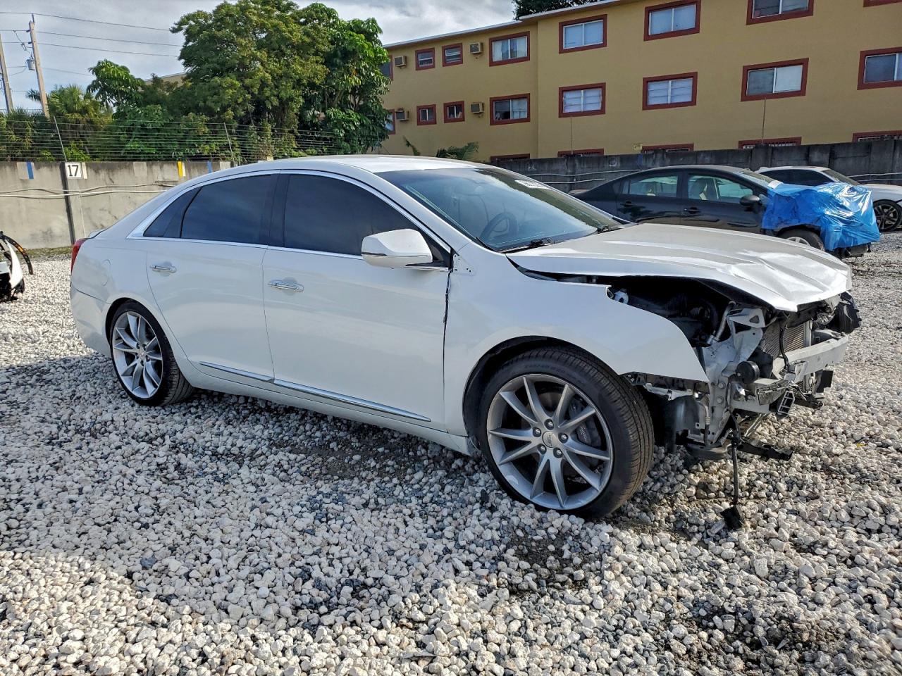 2019 Cadillac Xts Premium Luxury - Image 4