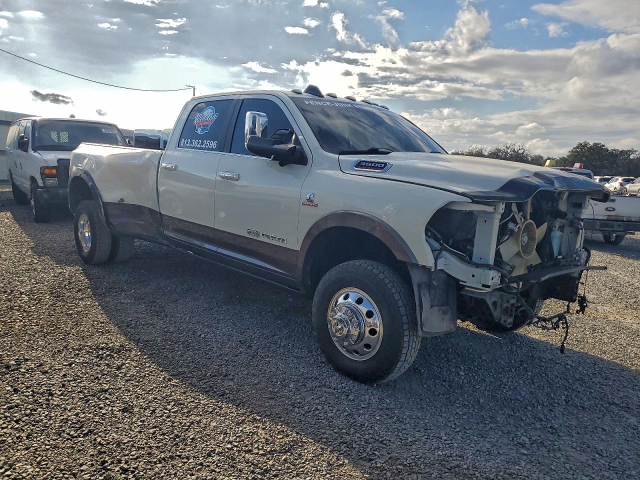 2019 Ram 3500 Longhorn - Фото 4