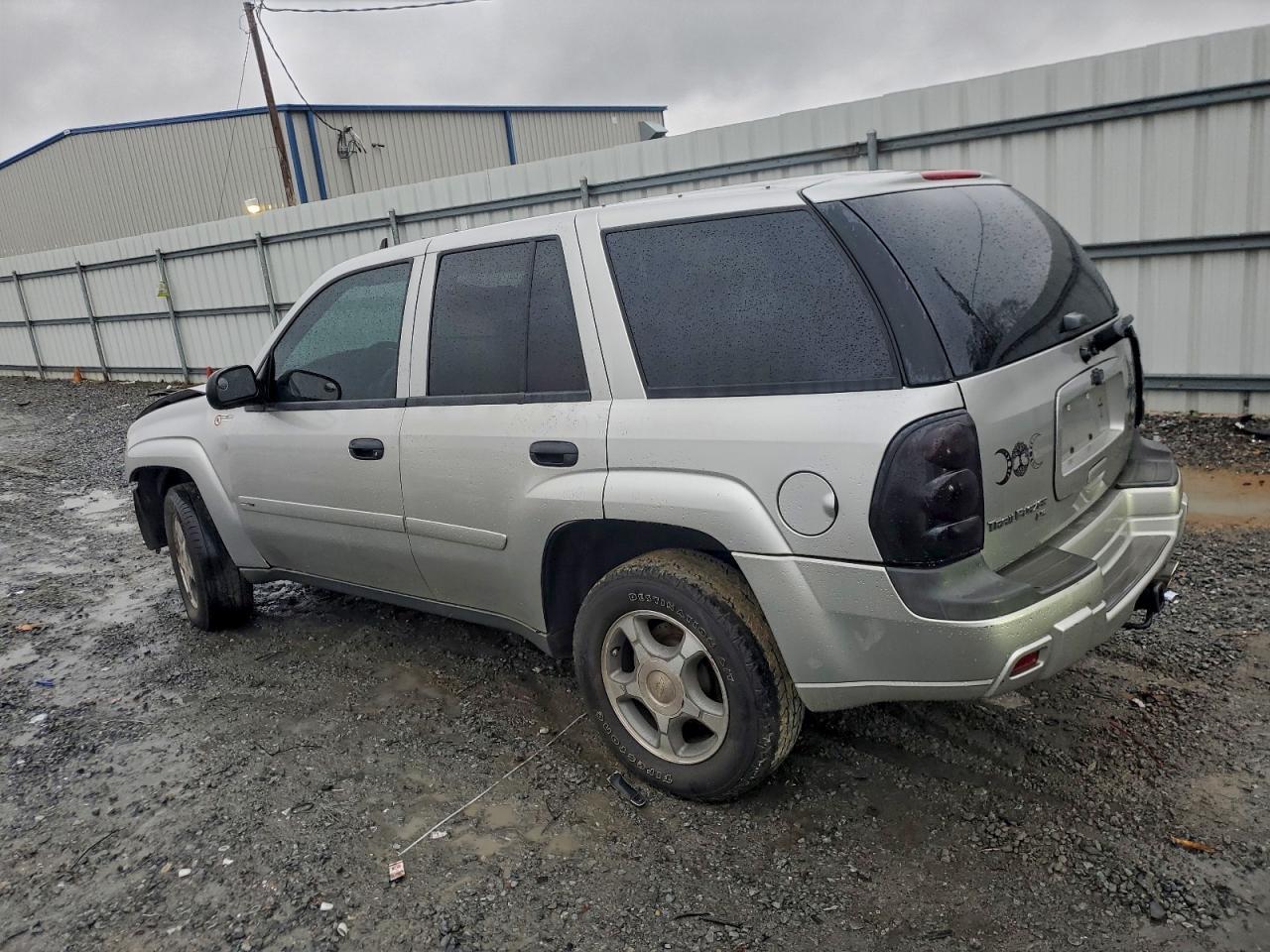 2007 Chevrolet Trailblazer Ls - Image 2