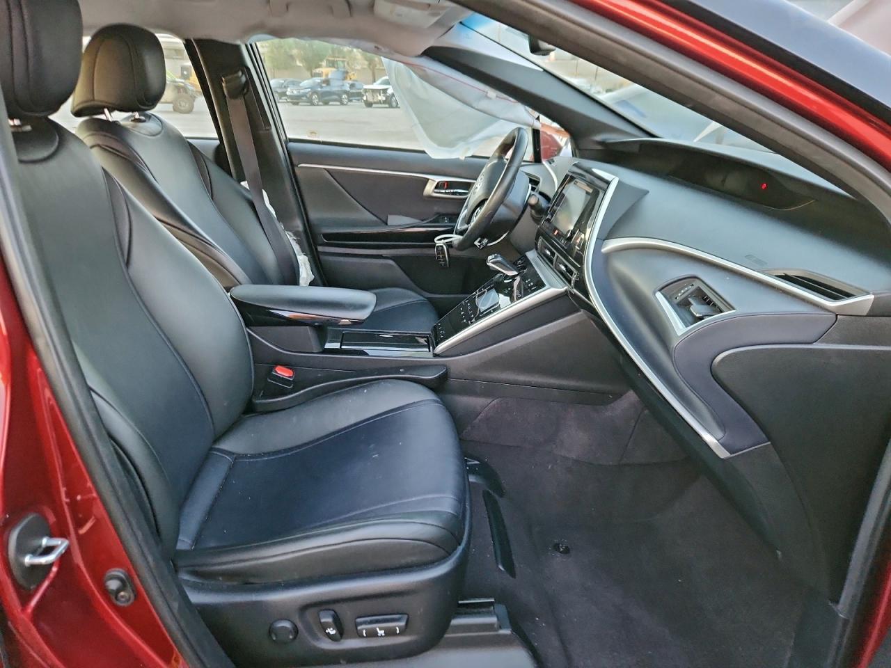 2017 Toyota Mirai Base - Image 7