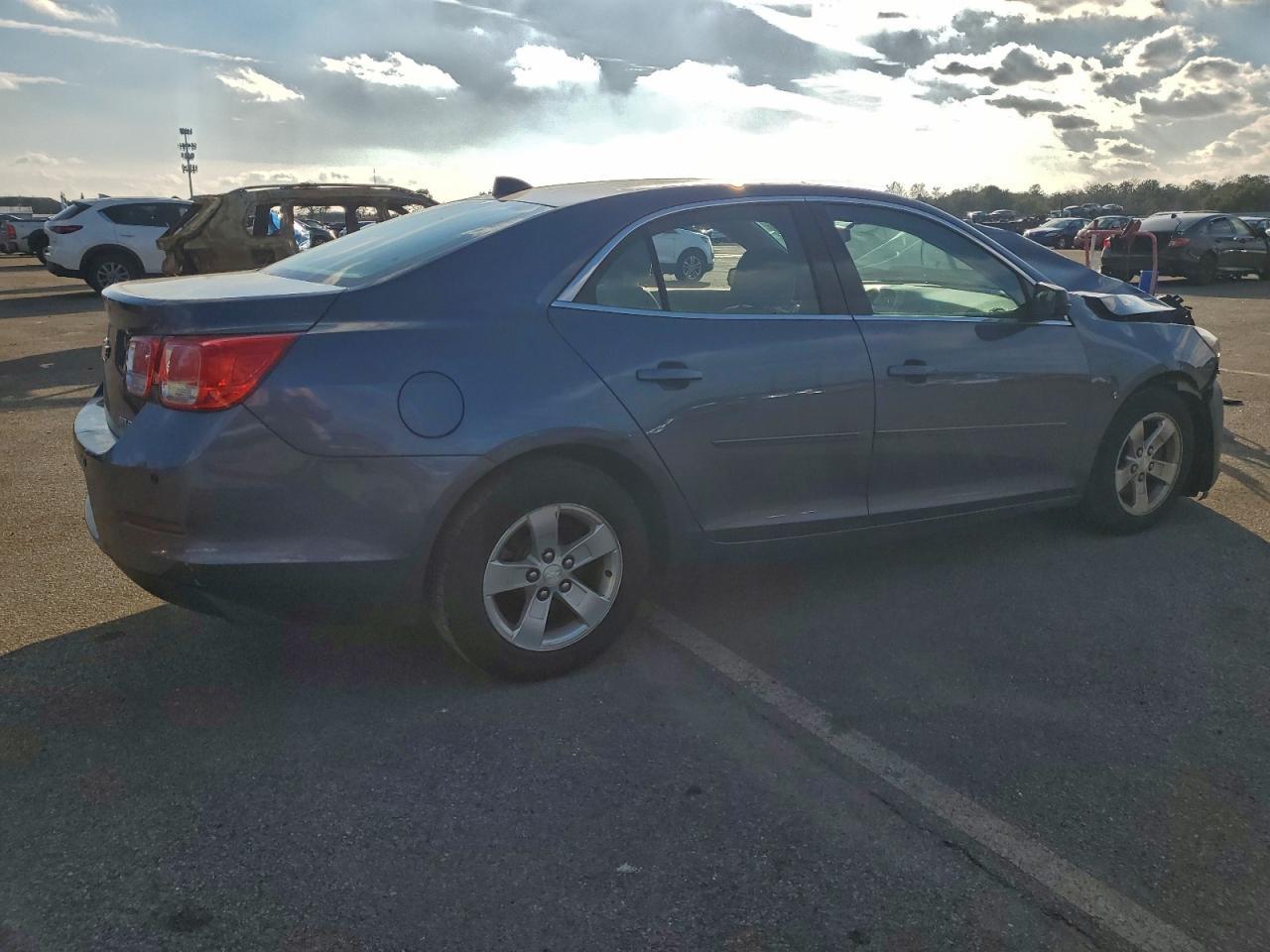 2013 Chevrolet Malibu Ls - Фото 3