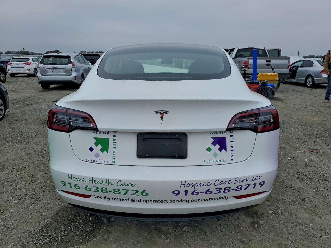 2022 Tesla Model 3 - Image 6