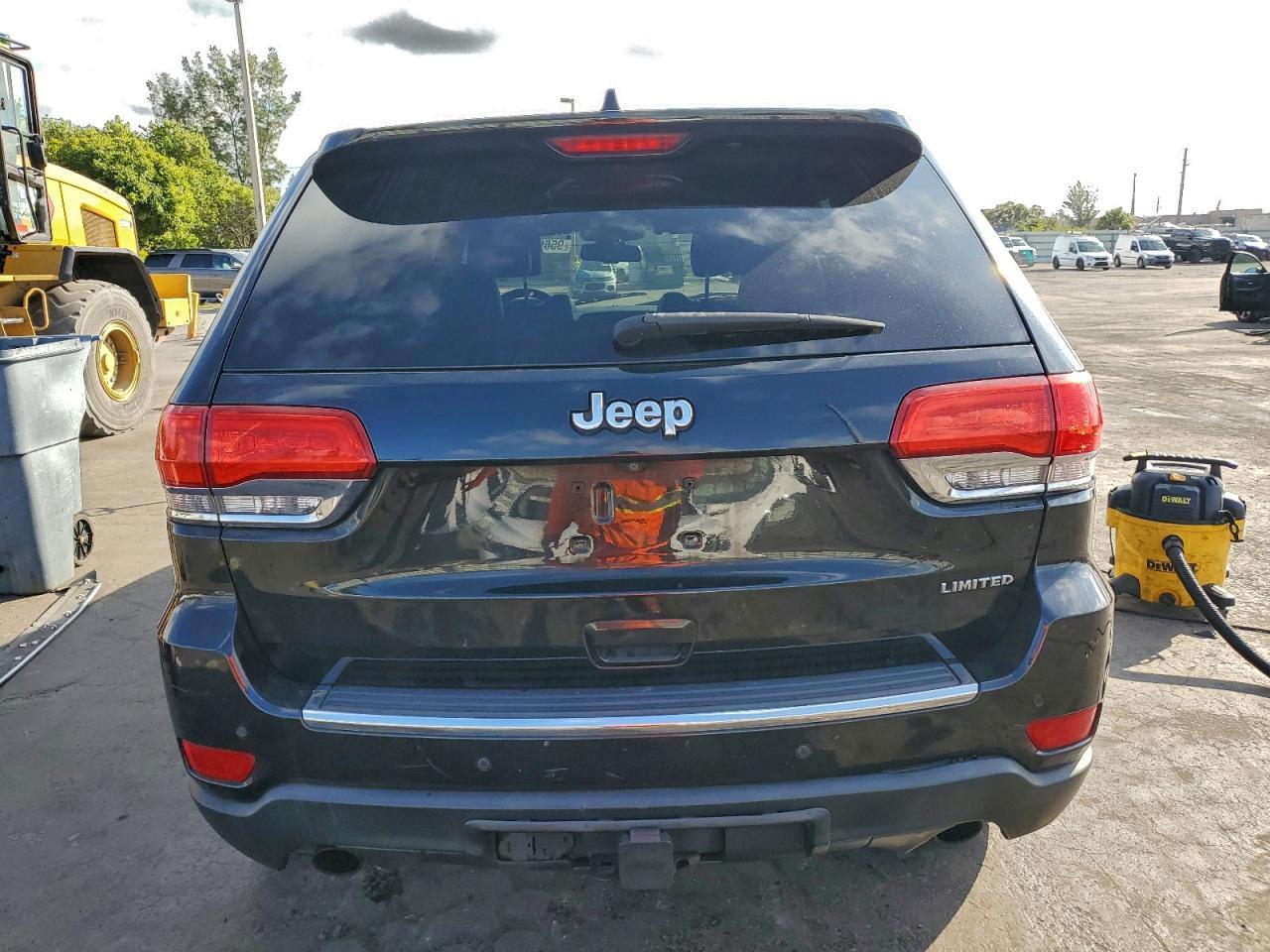 2014 Jeep Grand Cherokee Limited - Image 6