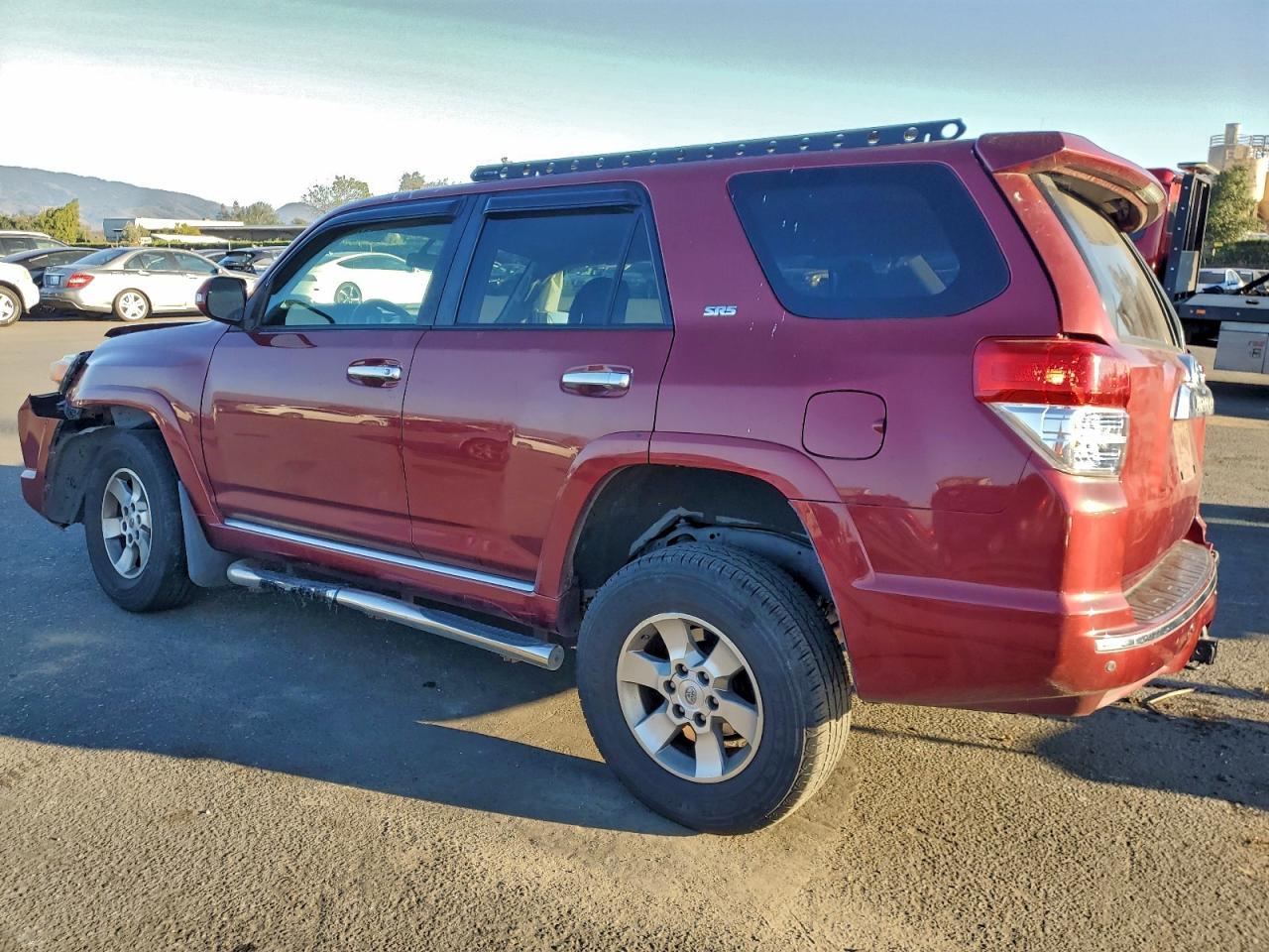 2013 Toyota 4Runner Sr5 - Image 2