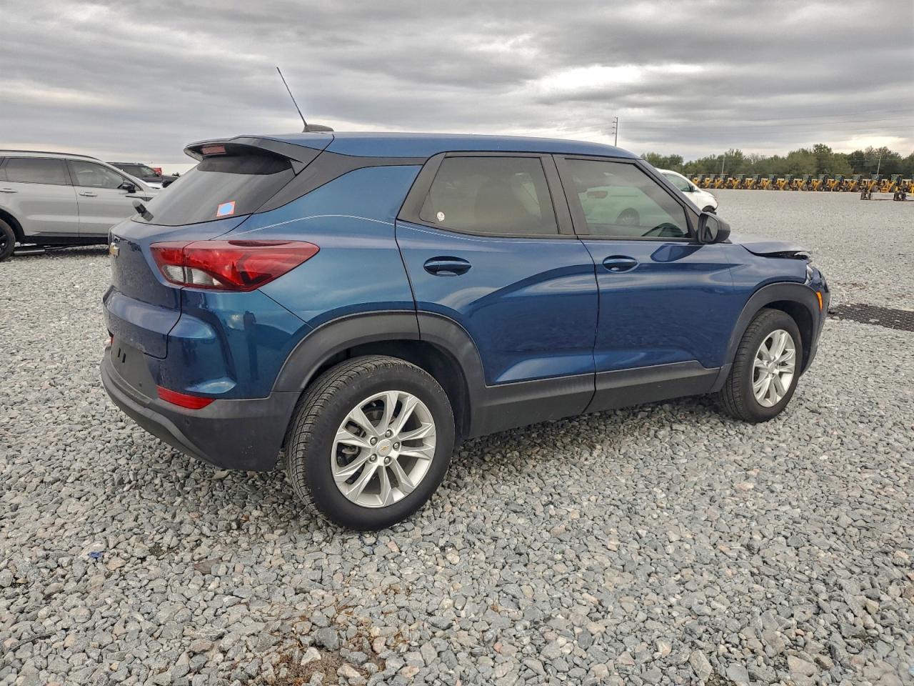 2021 Chevrolet Trailblazer Ls - Фото 3