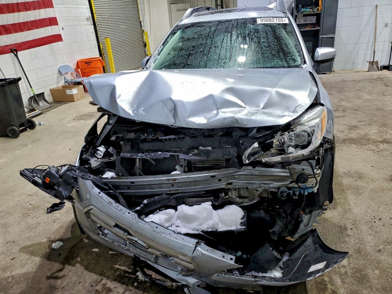 2017 Subaru Outback 3.6R Limited - Image 5