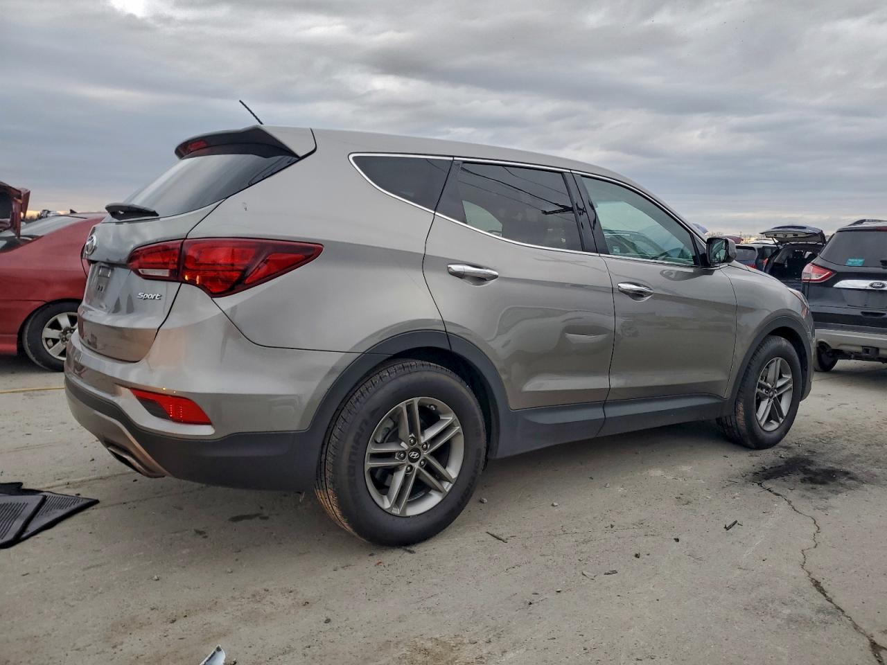 2018 Hyundai Santa Fe Sport - Фото 3