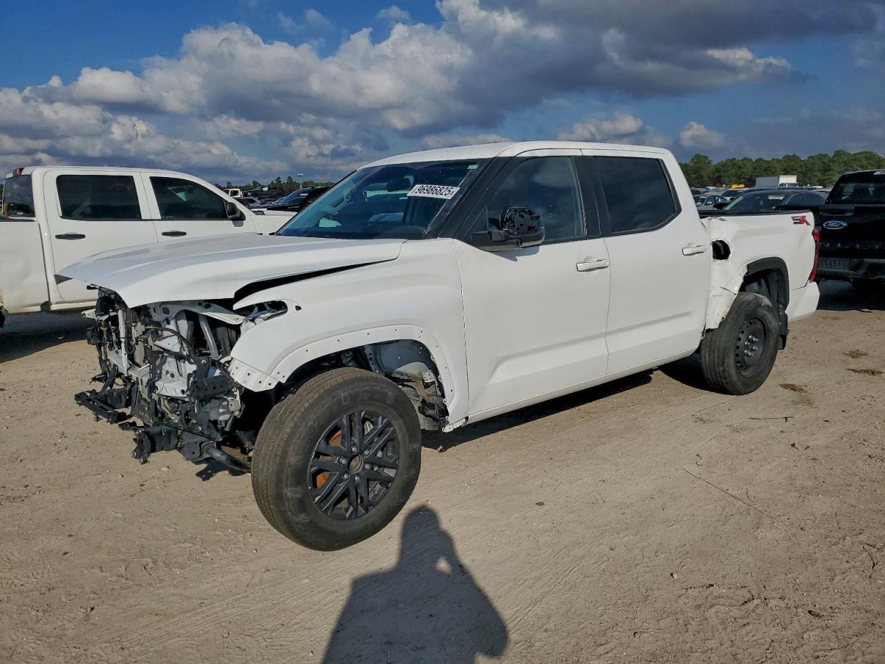 2024 Toyota Tundra Crewmax Sr