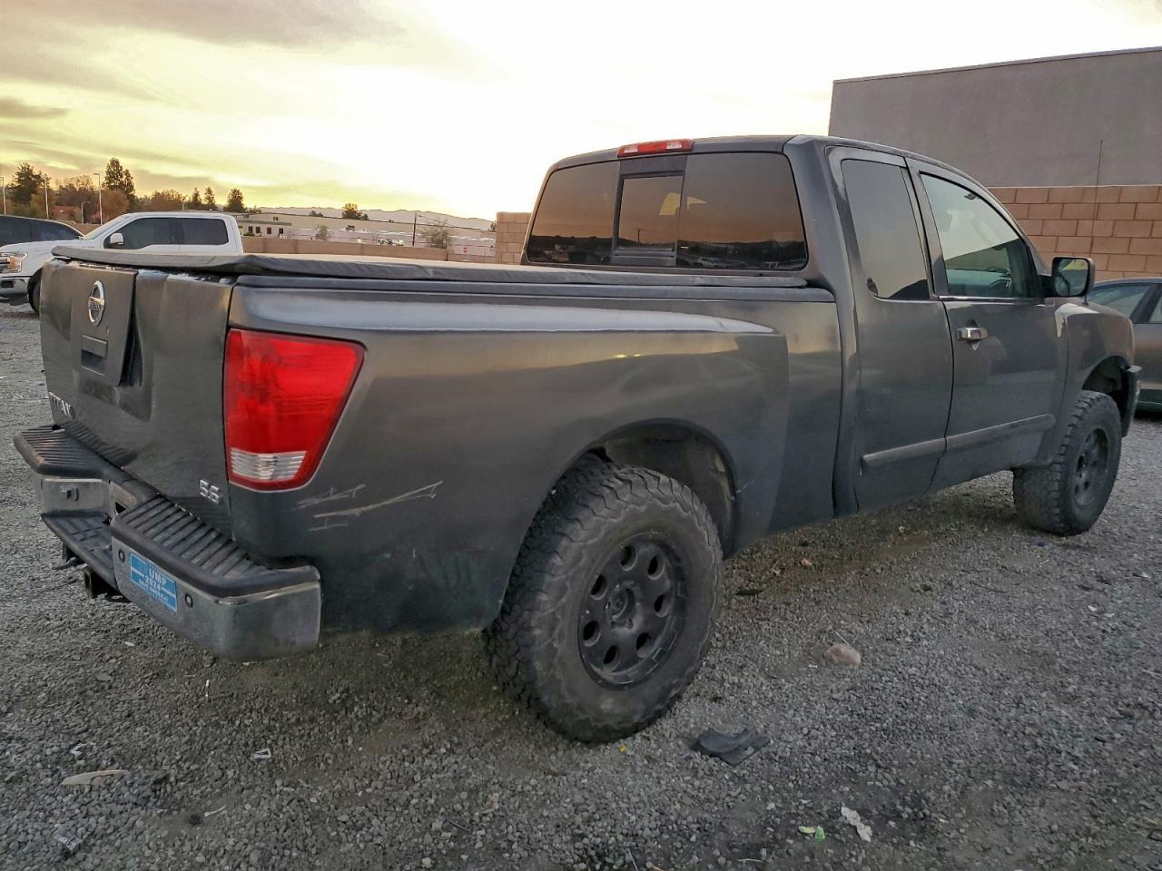 2006 Nissan Titan Xe - Image 3