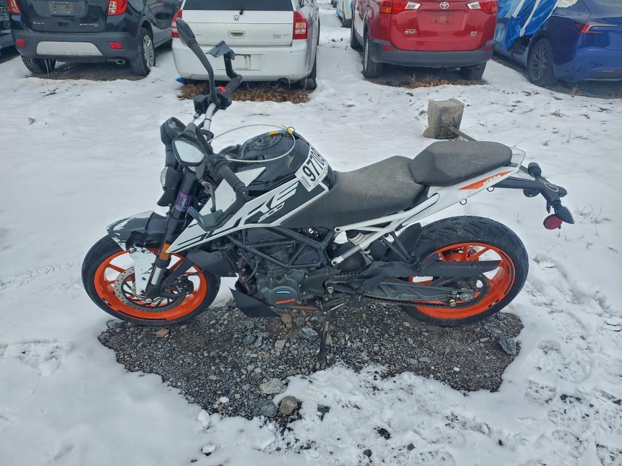 2022 Ktm 200 Duke - Фото 3