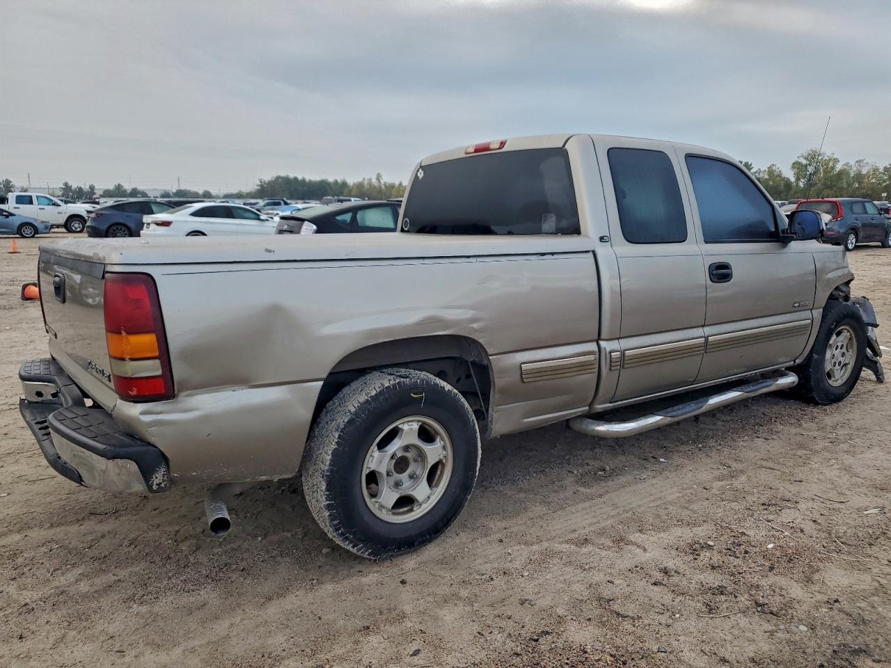 2002 Chevrolet Silverado C1500 - Фото 3