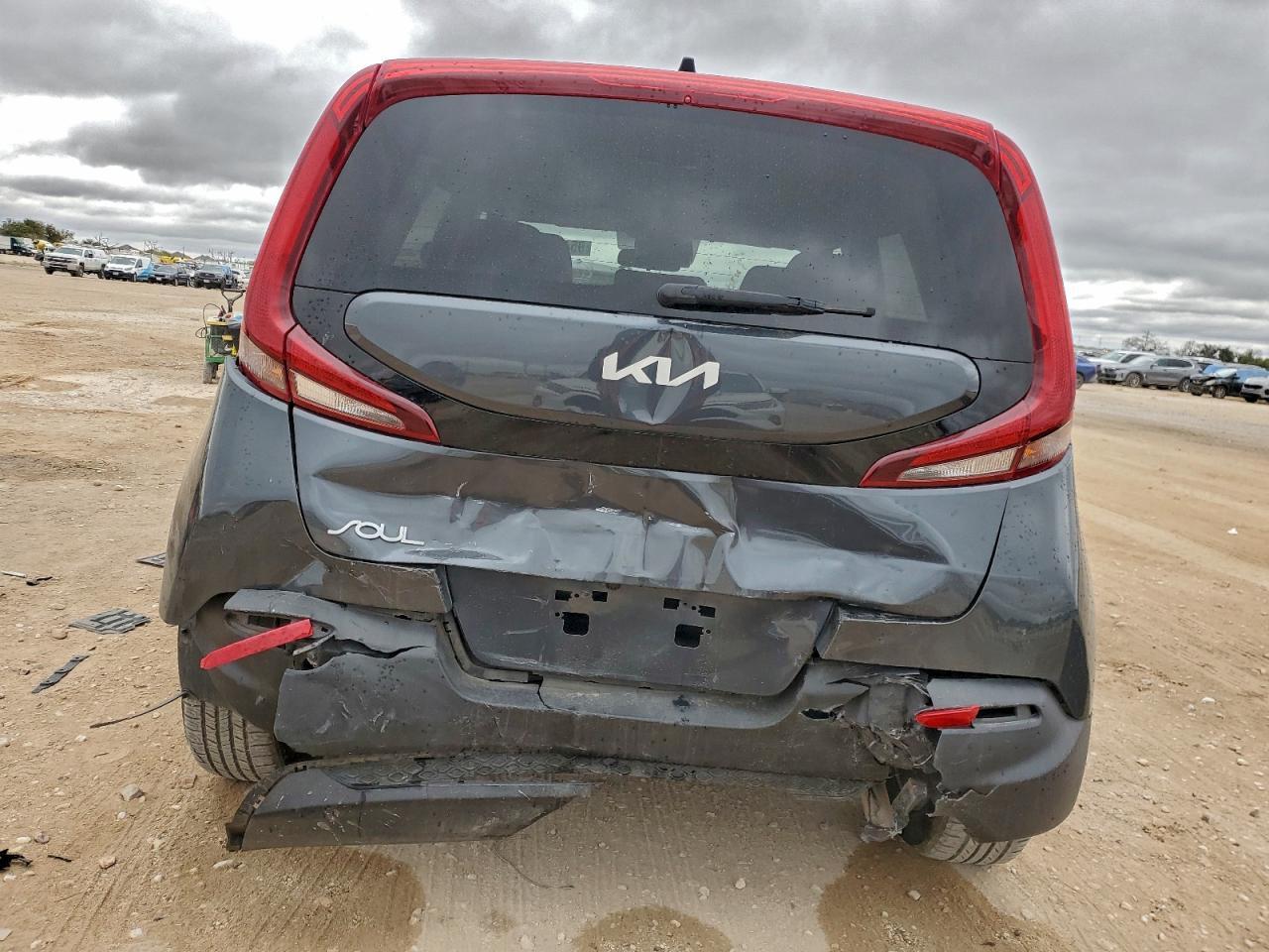 2022 Kia Soul Lx - Image 6