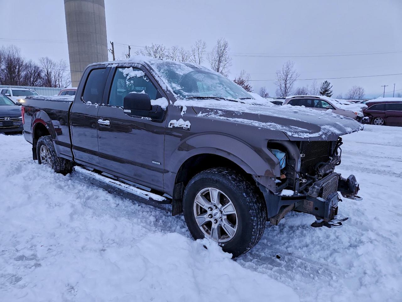 2016 Ford F150 Super Cab - Image 4