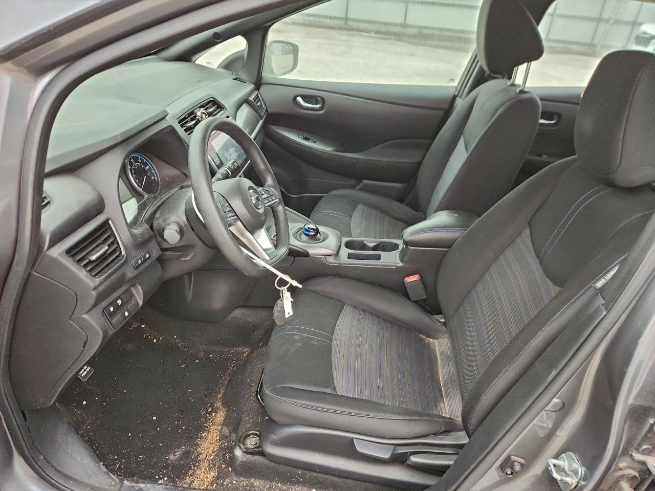 2020 Nissan Leaf S - Image 7