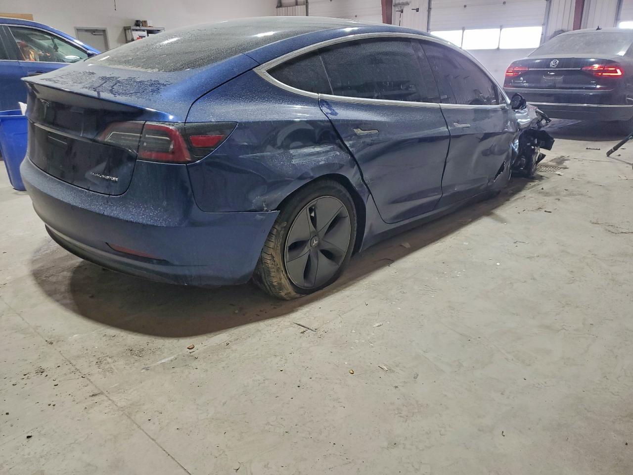 2018 Tesla Model 3 - Image 3