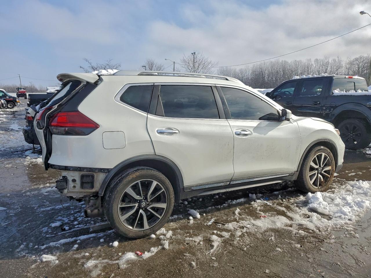 2019 Niss Rogue Sl - Image 3