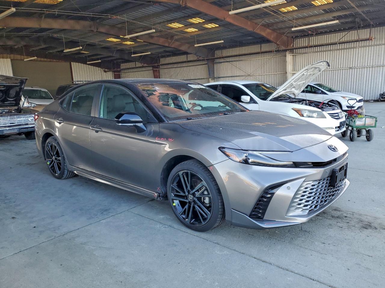 2025 Toyota Camry Xse - Фото 4