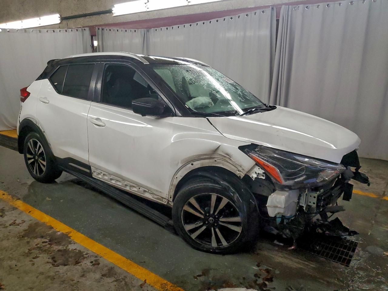 2020 Nissan Kicks Sr - Фото 4