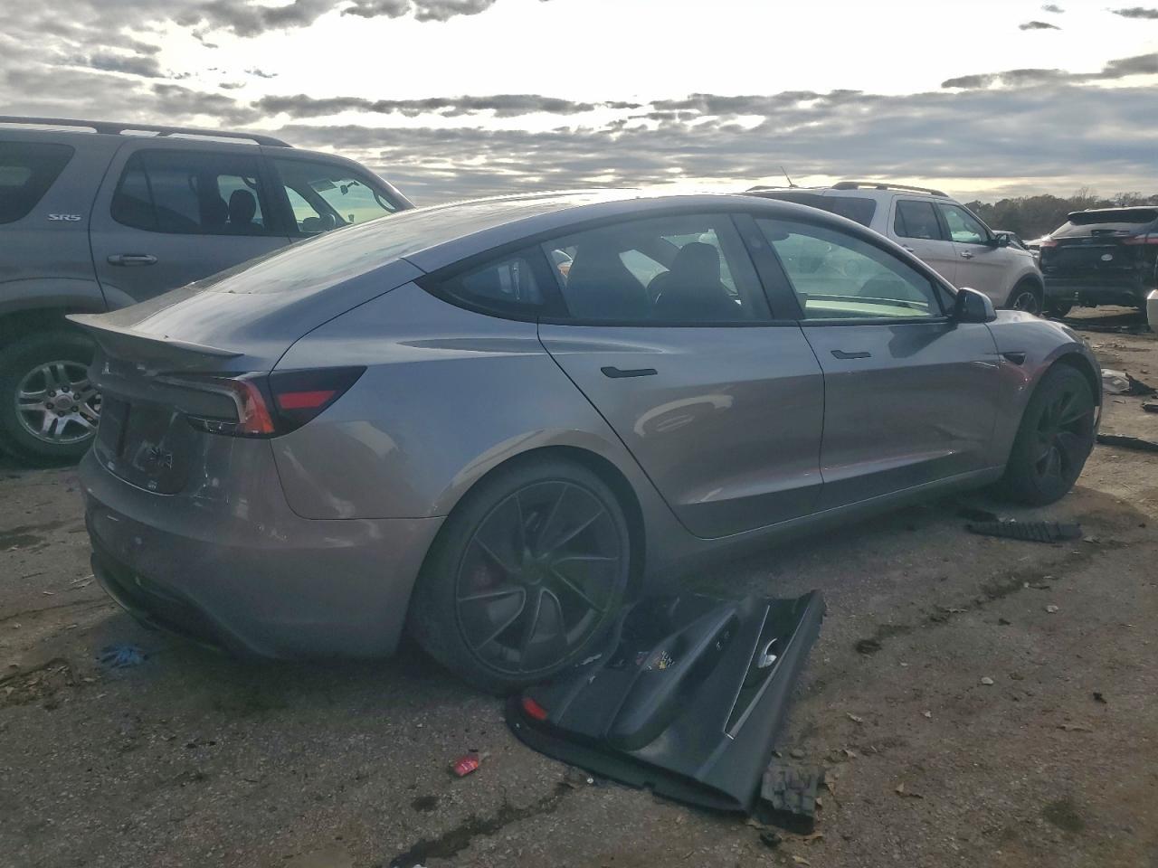 2025 Tesla Model 3 - Image 3