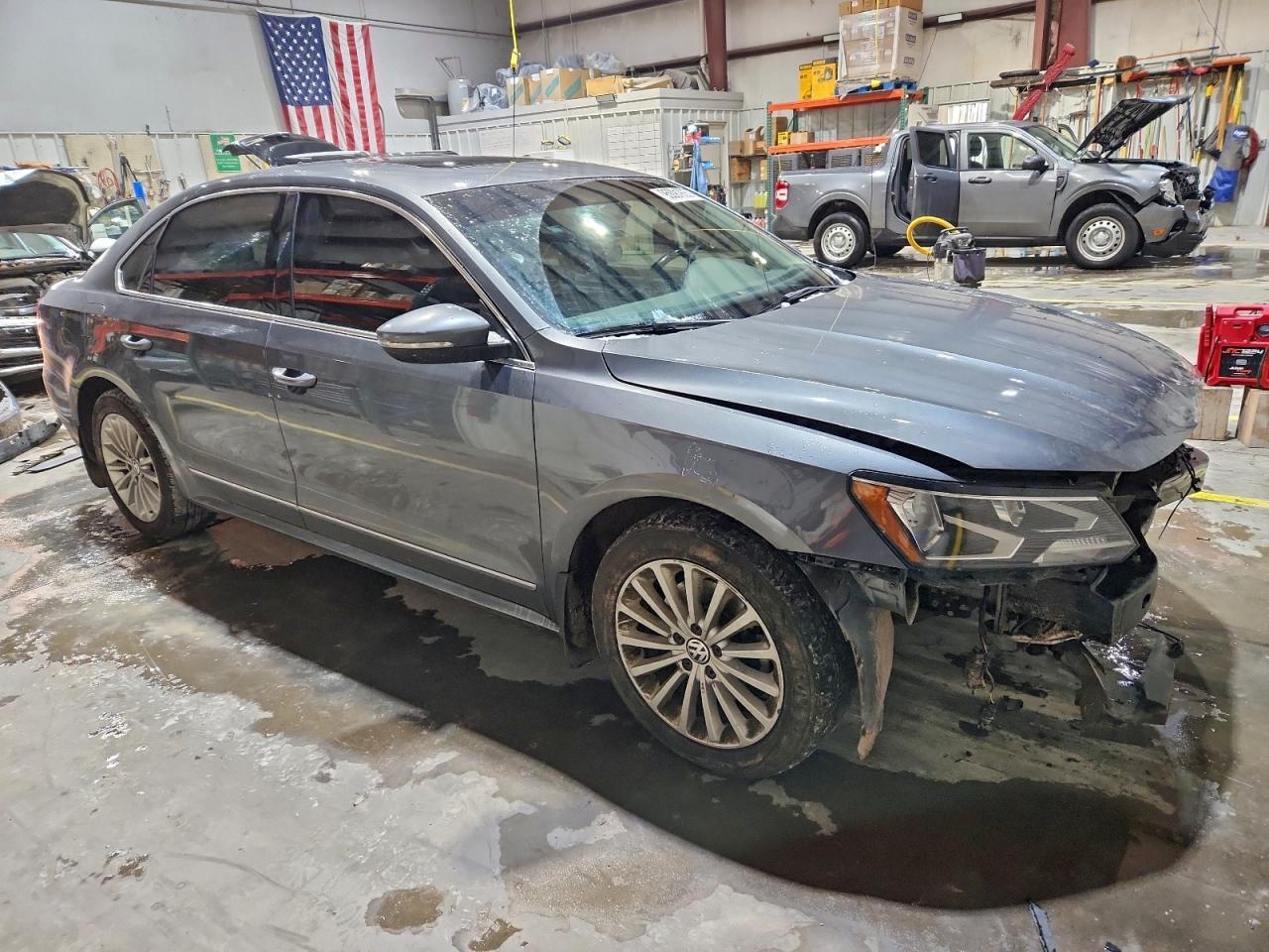 2017 Volkswagen Passat Se - Image 4