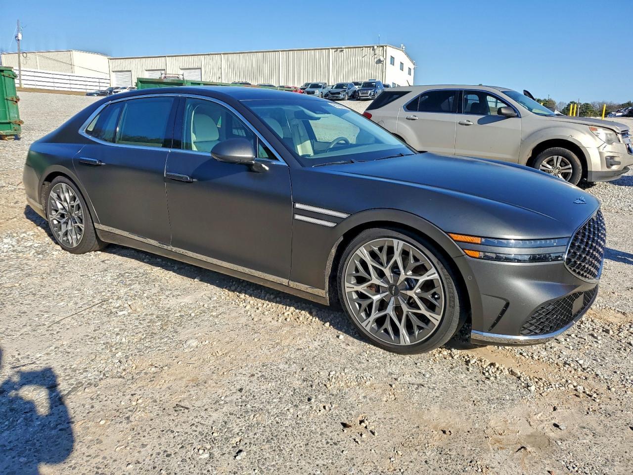 2024 Genesis G90 - Image 4