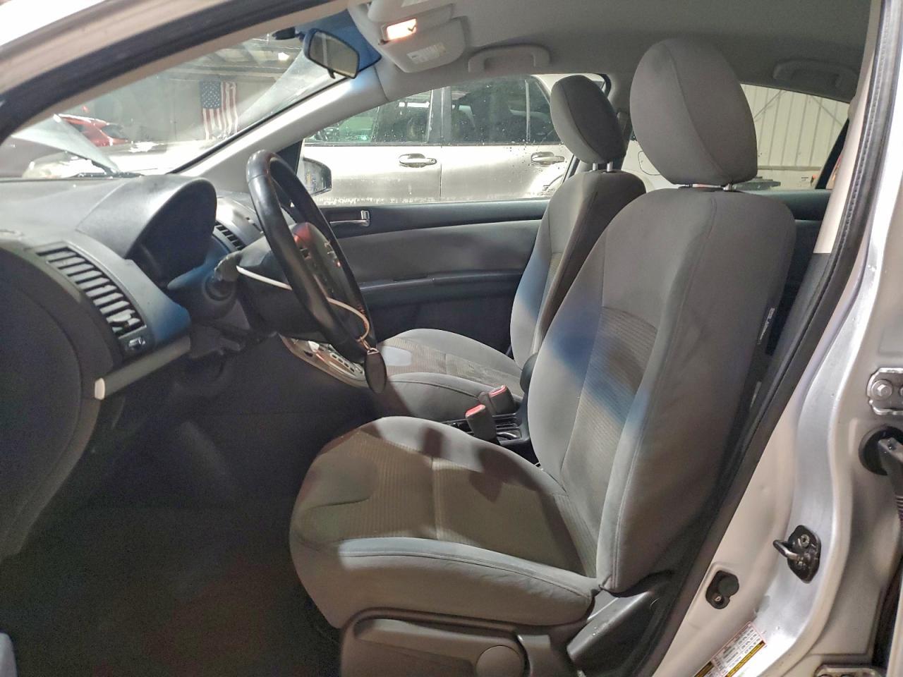 2010 Nissan Sentra 2.0 - Фото 7