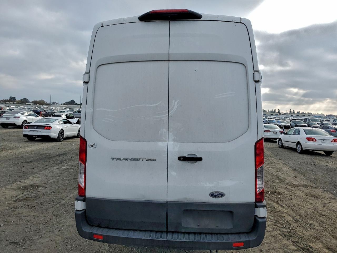 2022 Ford Transit T-250 Delivery Van - Image 6