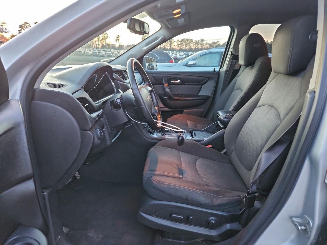 2015 Chevrolet Traverse Lt - Image 7