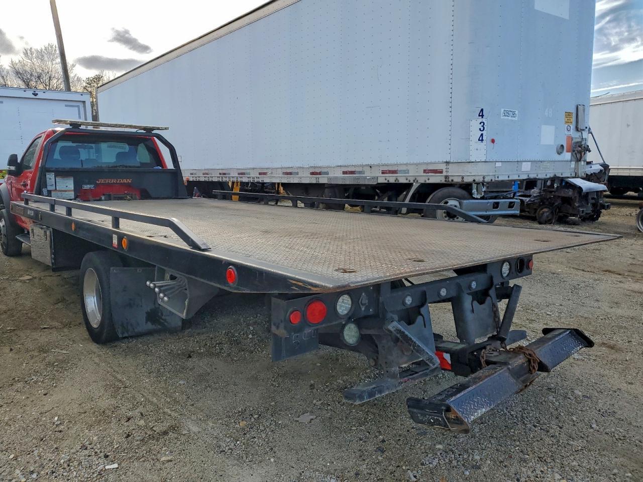 2019 Ford F550 Super Duty - Image 2