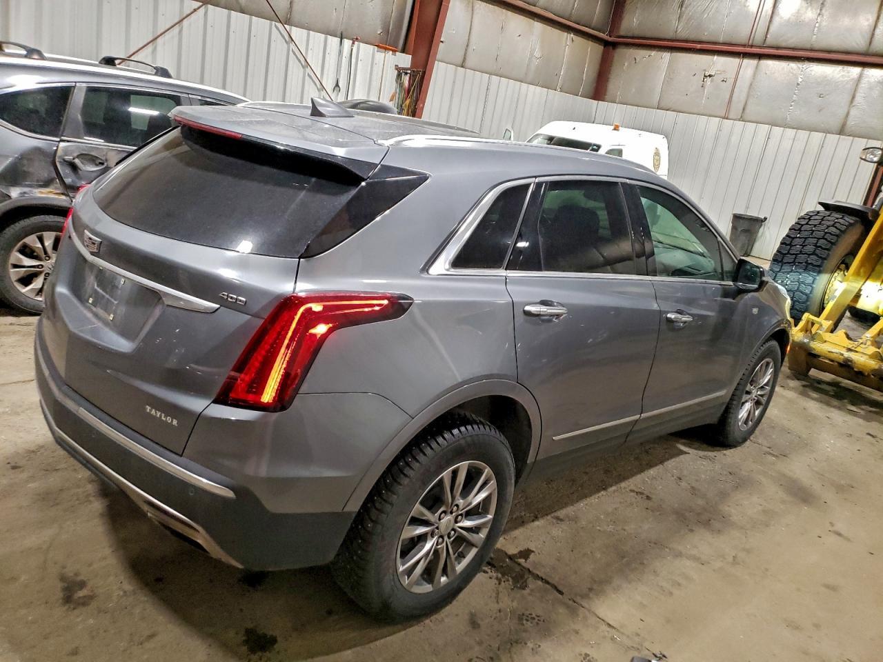 2022 Cadillac Xt5 Premium Luxury - Фото 3