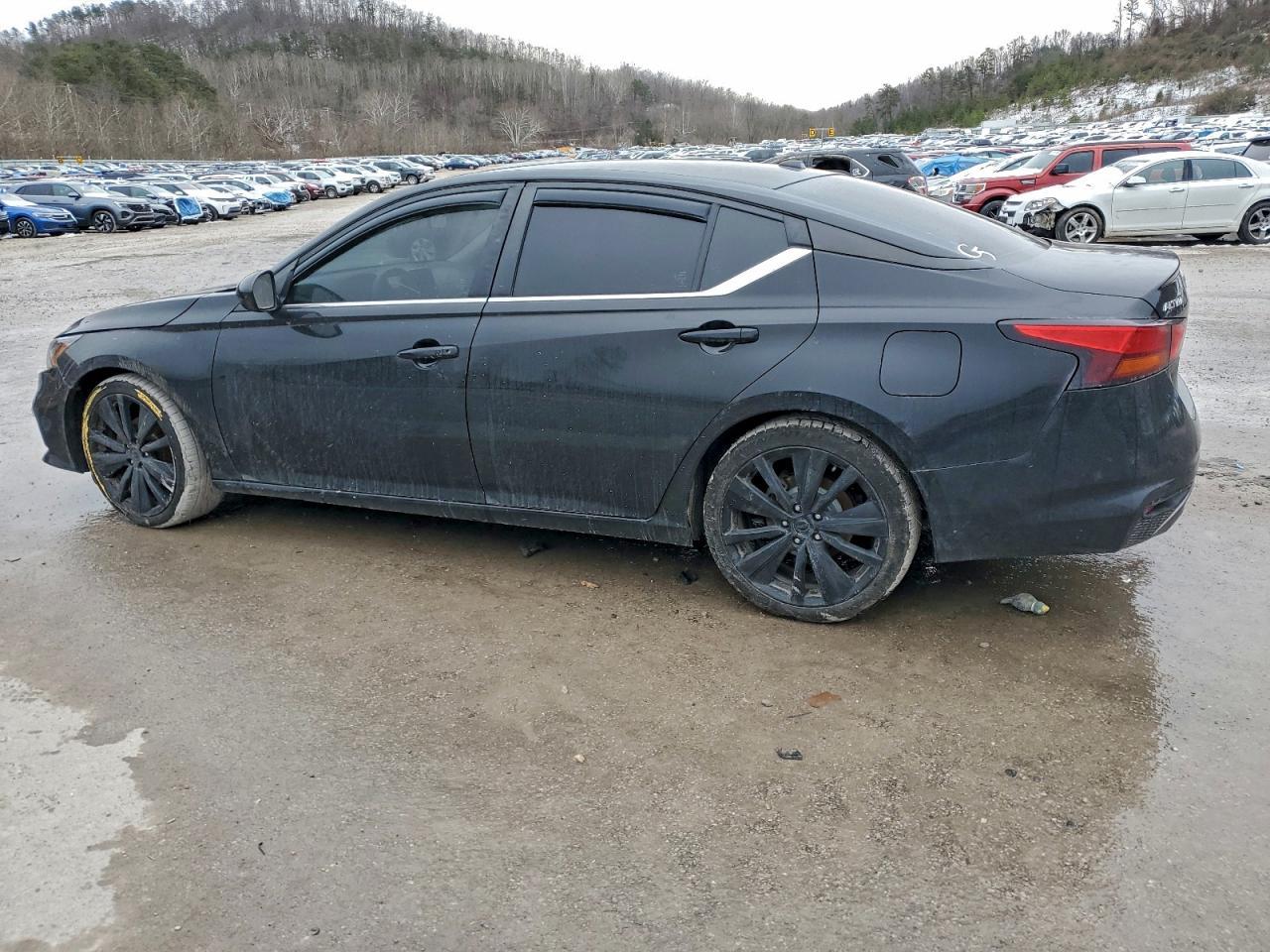 2020 Nissan Altima Sr - Фото 2