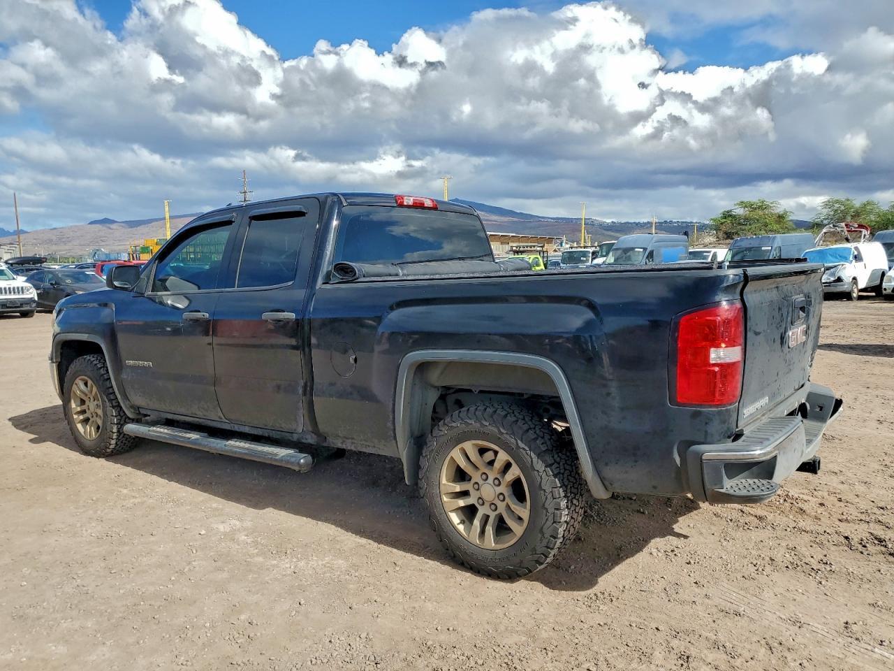 2015 GMC Sierra - Фото 2