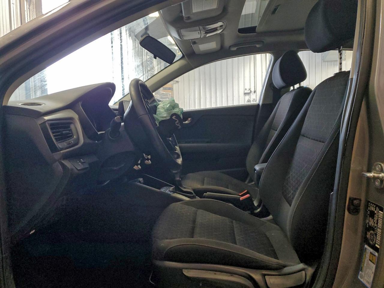 2023 Kia Rio S - Image 7