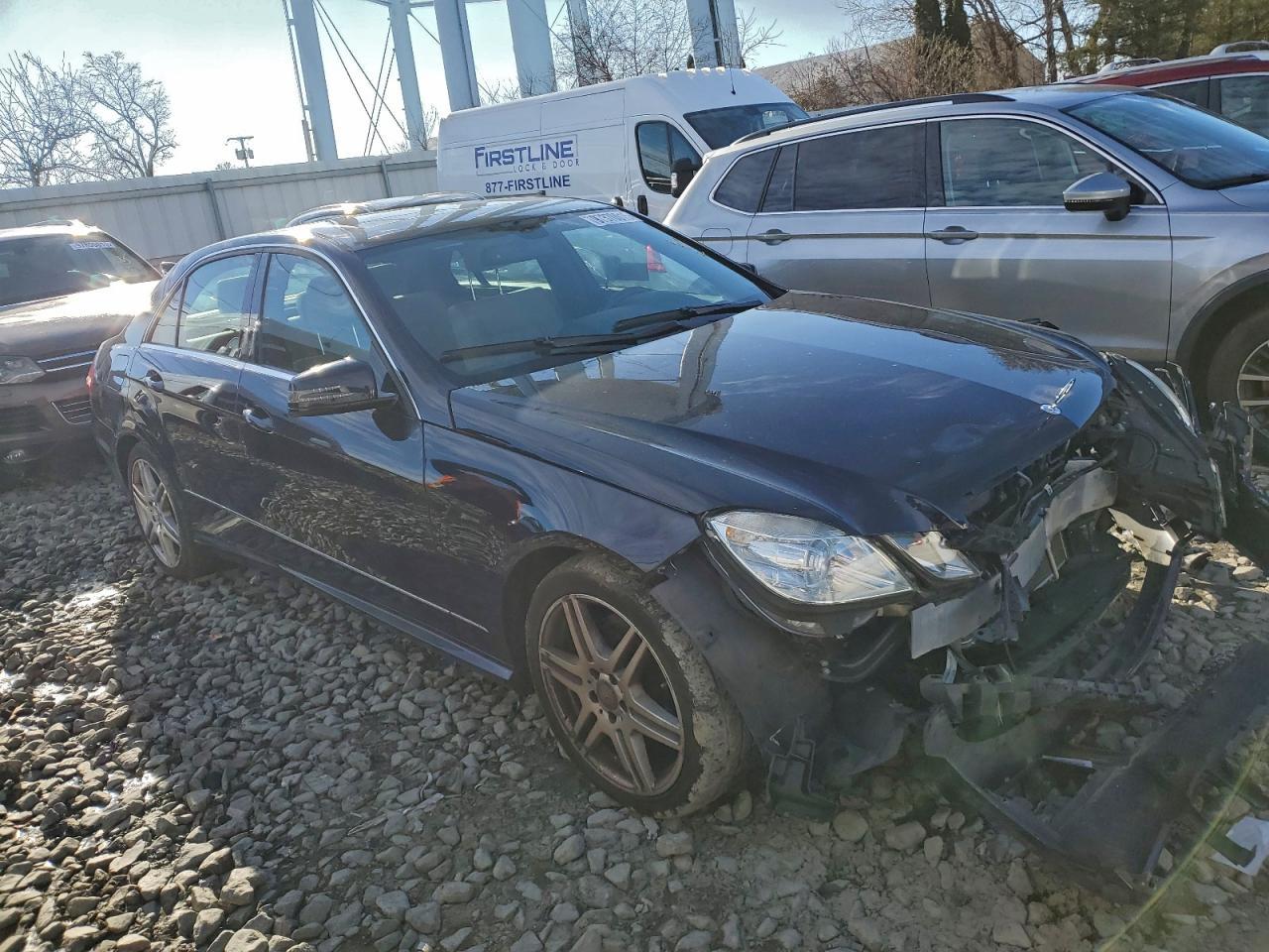 2011 Mercedes-Benz E 350 4Matic - Фото 4