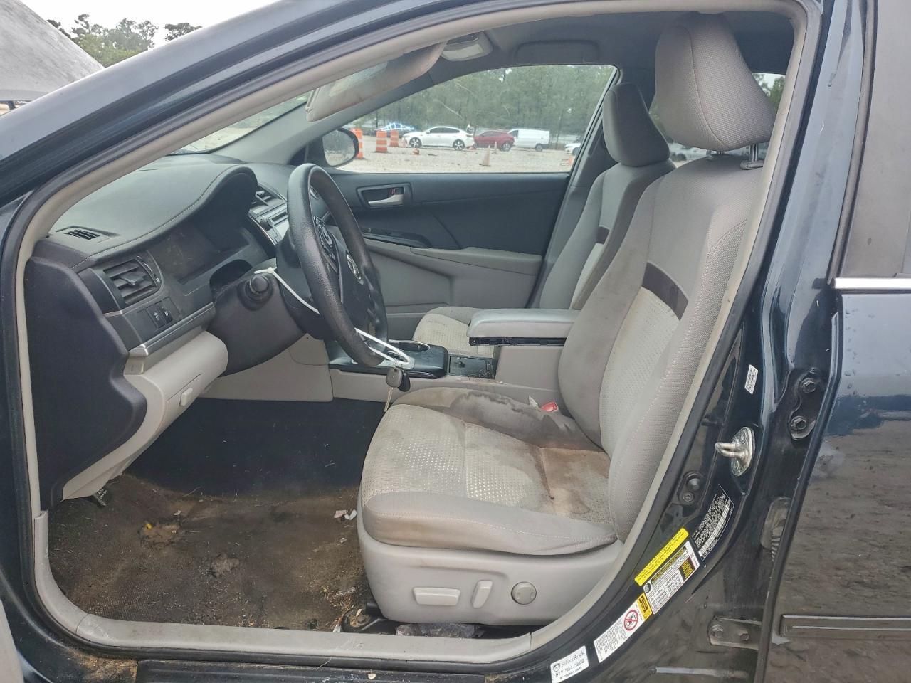 2014 Toyota Camry L - Фото 7