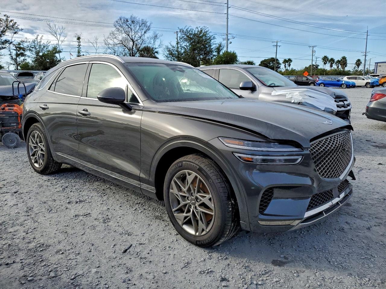 2025 Genesis Gv70 Base - Image 4