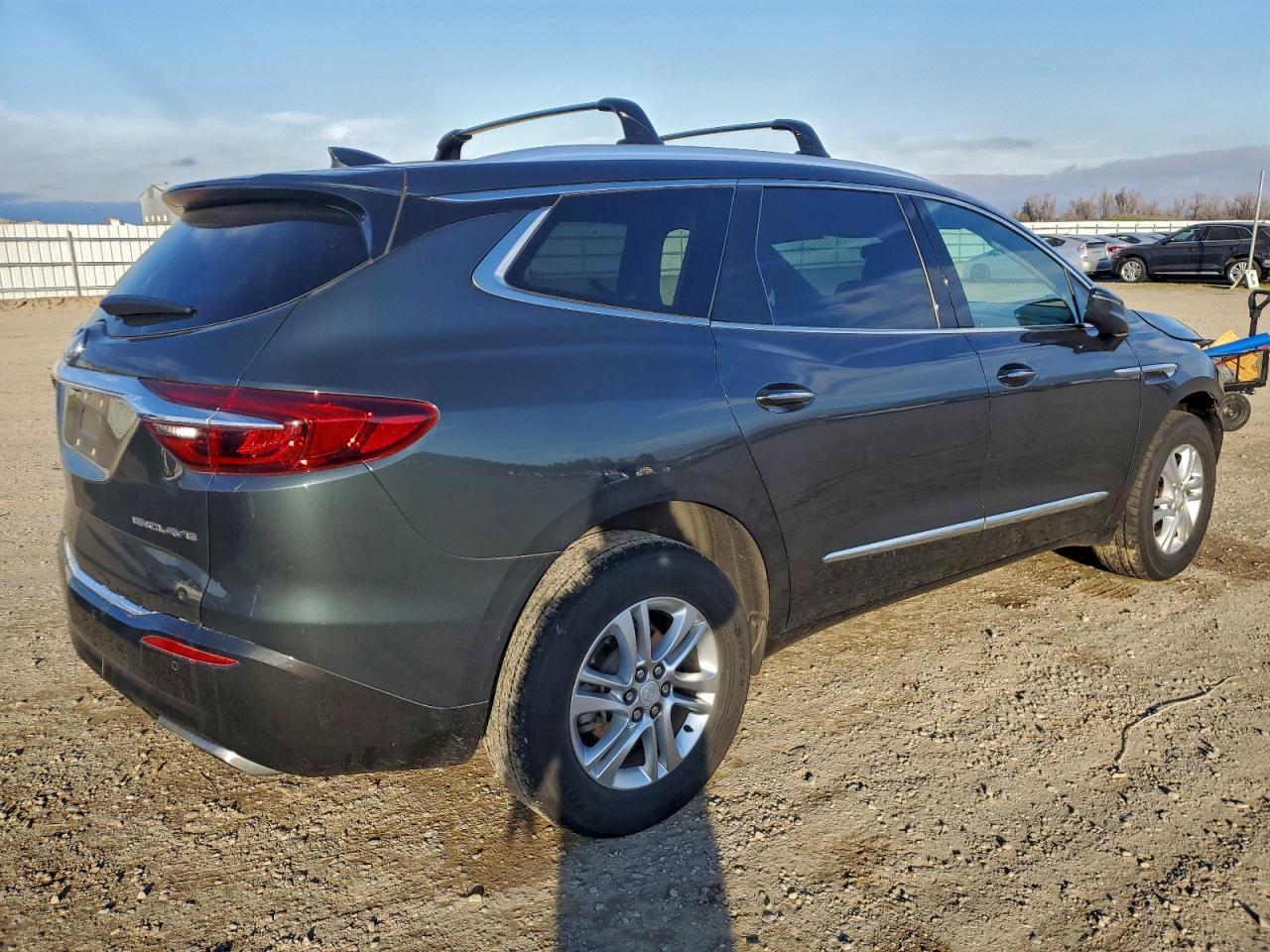 2019 Buick Enclave Essence - Image 3