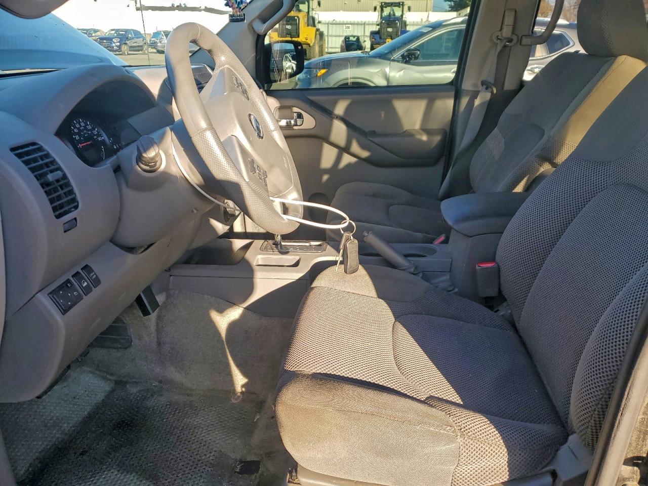 2013 Nissan Frontier S - Image 7