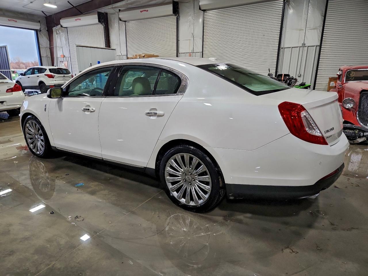 2013 Lincoln Mks - Image 2