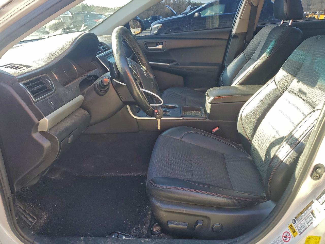 2015 Toyota Camry Le - Фото 7