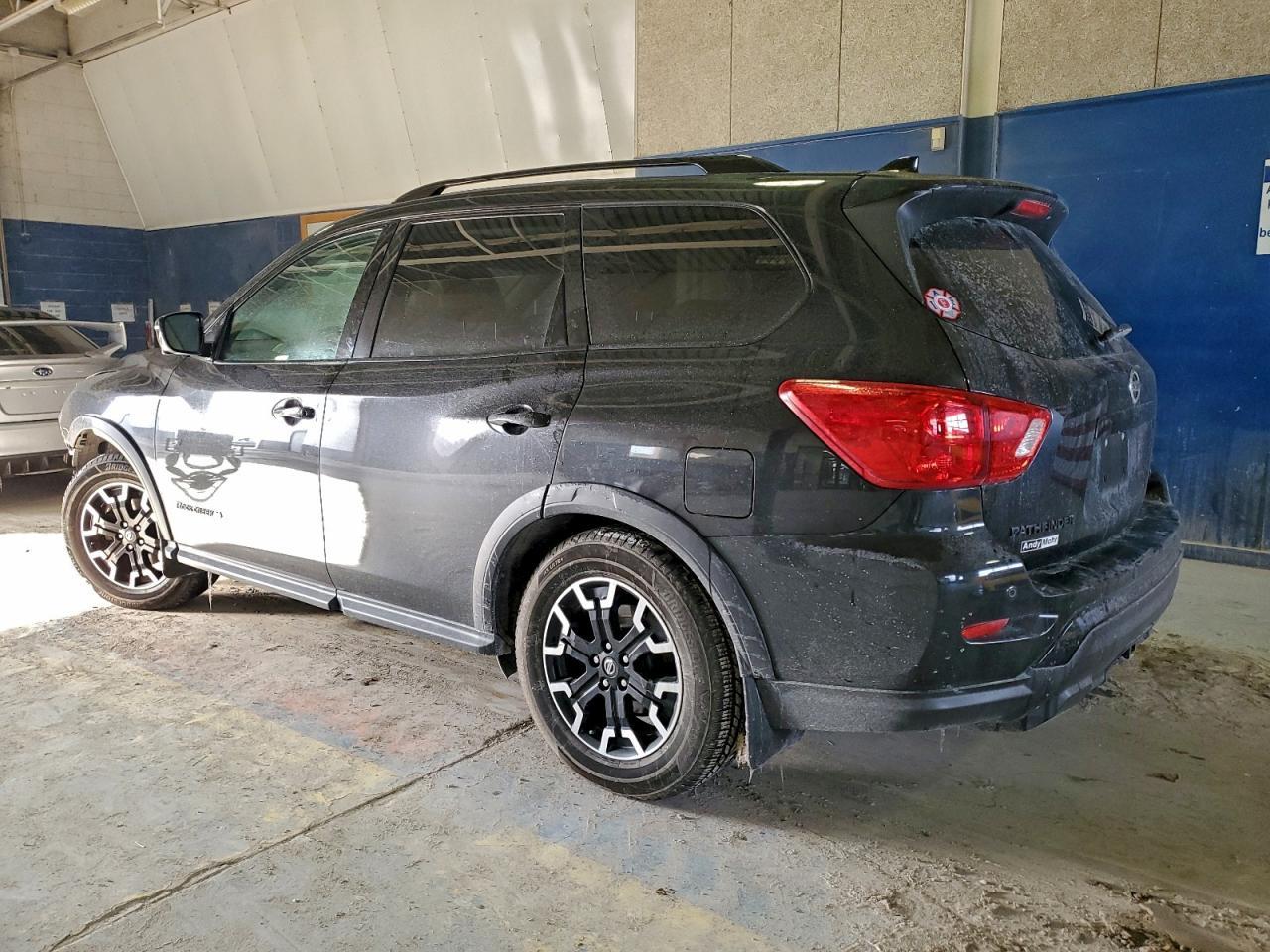 2020 Nissan Pathfinder Sl - Фото 2