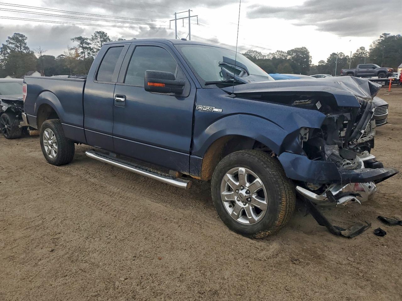 2014 Ford F150 Super Cab - Фото 4
