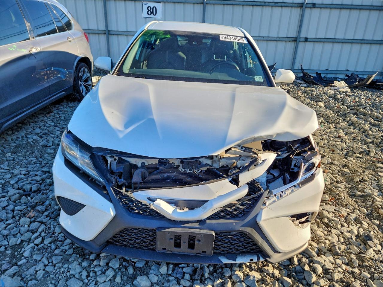2020 Toyota Camry Se - Фото 5
