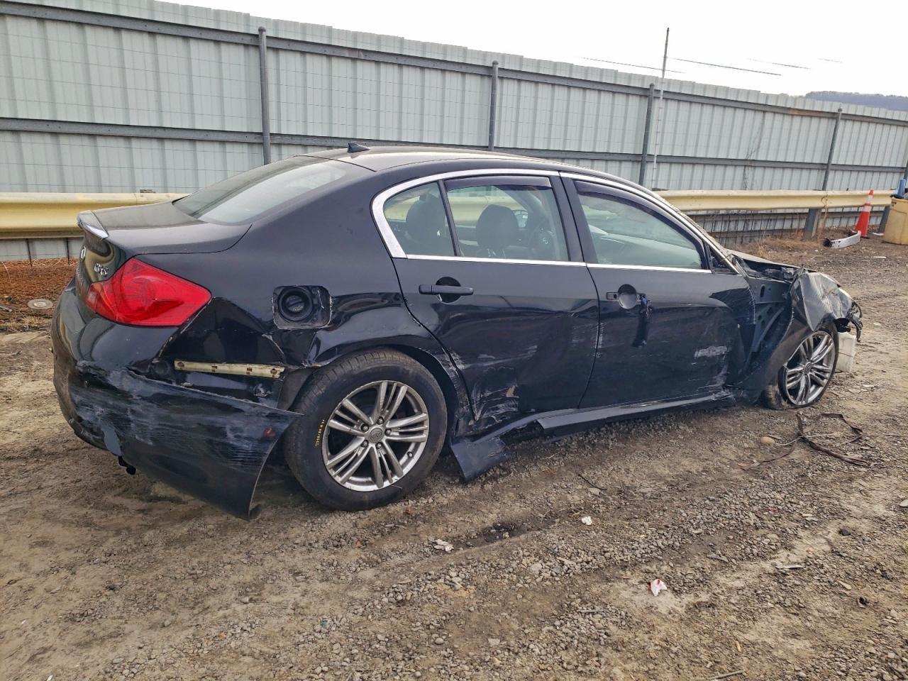 2010 Infiniti G37 - Фото 3