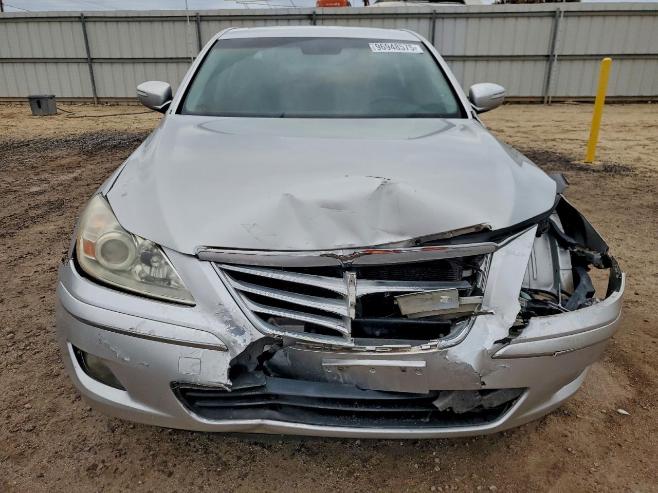 2009 Hyundai Genesis 3.8L - Фото 5