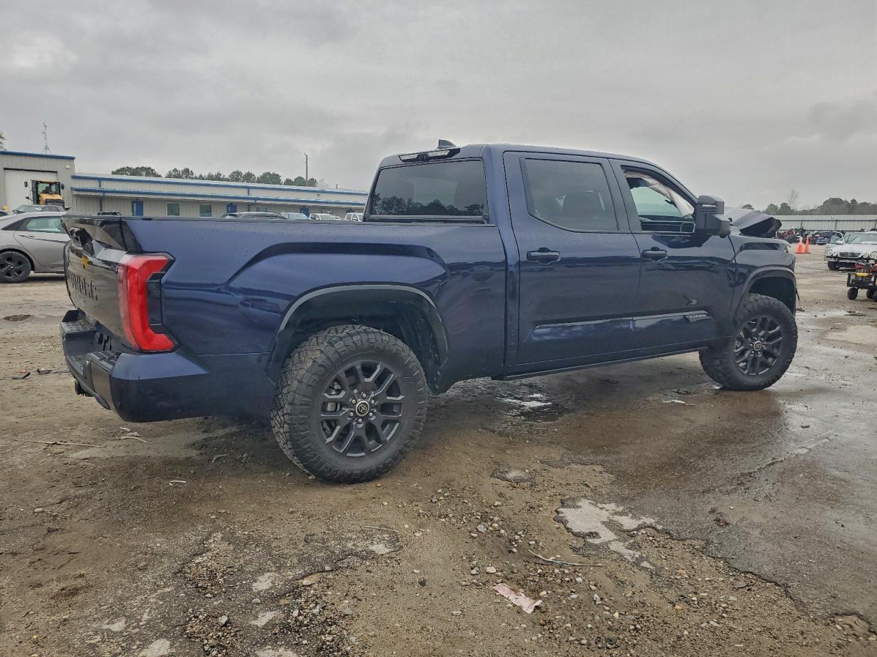 2023 Toyota Tundra Crewmax Platinum - Фото 3
