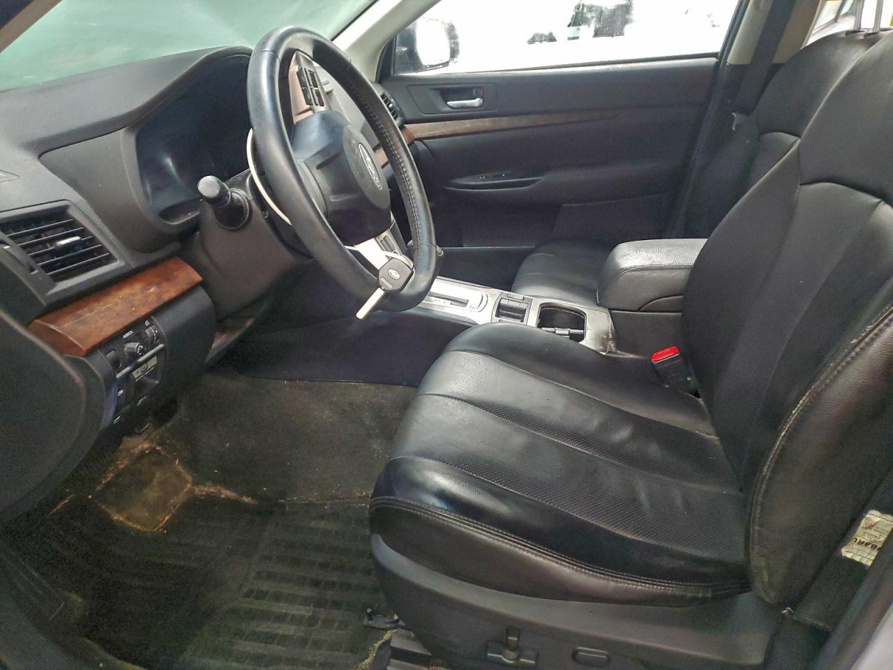 2014 Subaru Legacy 3.6R Limited - Image 7