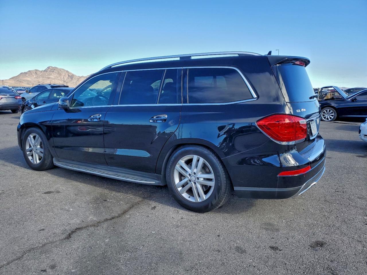 2014 Mercedes-Benz Gl 350 Bluetec - Image 2